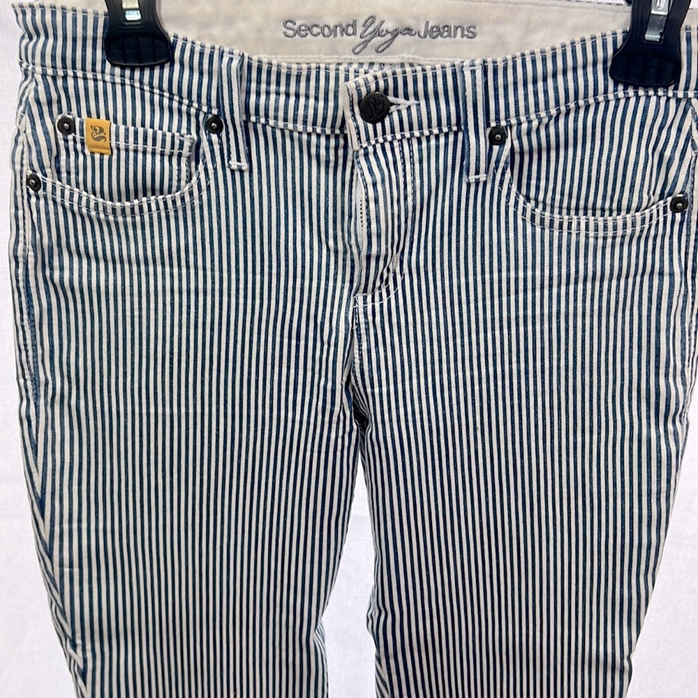 Second Yoga jeans blue white thin stripes spandex size 28